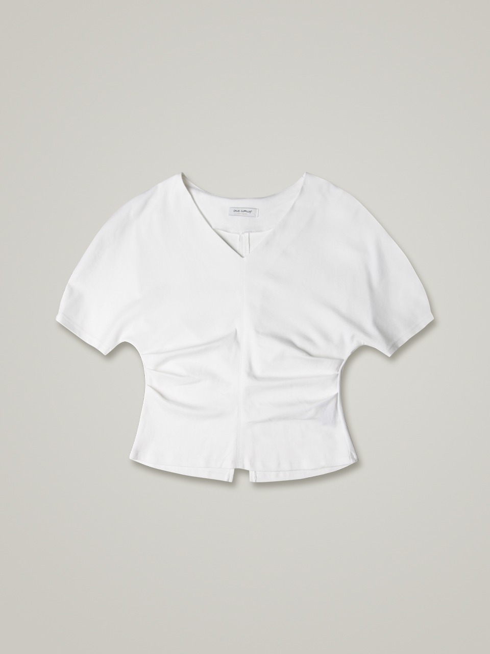 comos 833 V-neck pintuck puffed sleeve T-shirt (white)