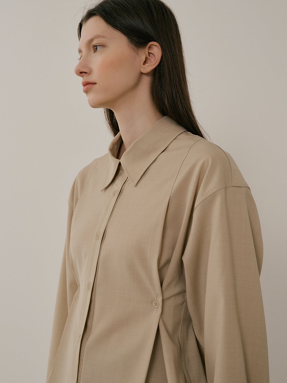 comos&#039;625 2-way button wool blouse (beige)