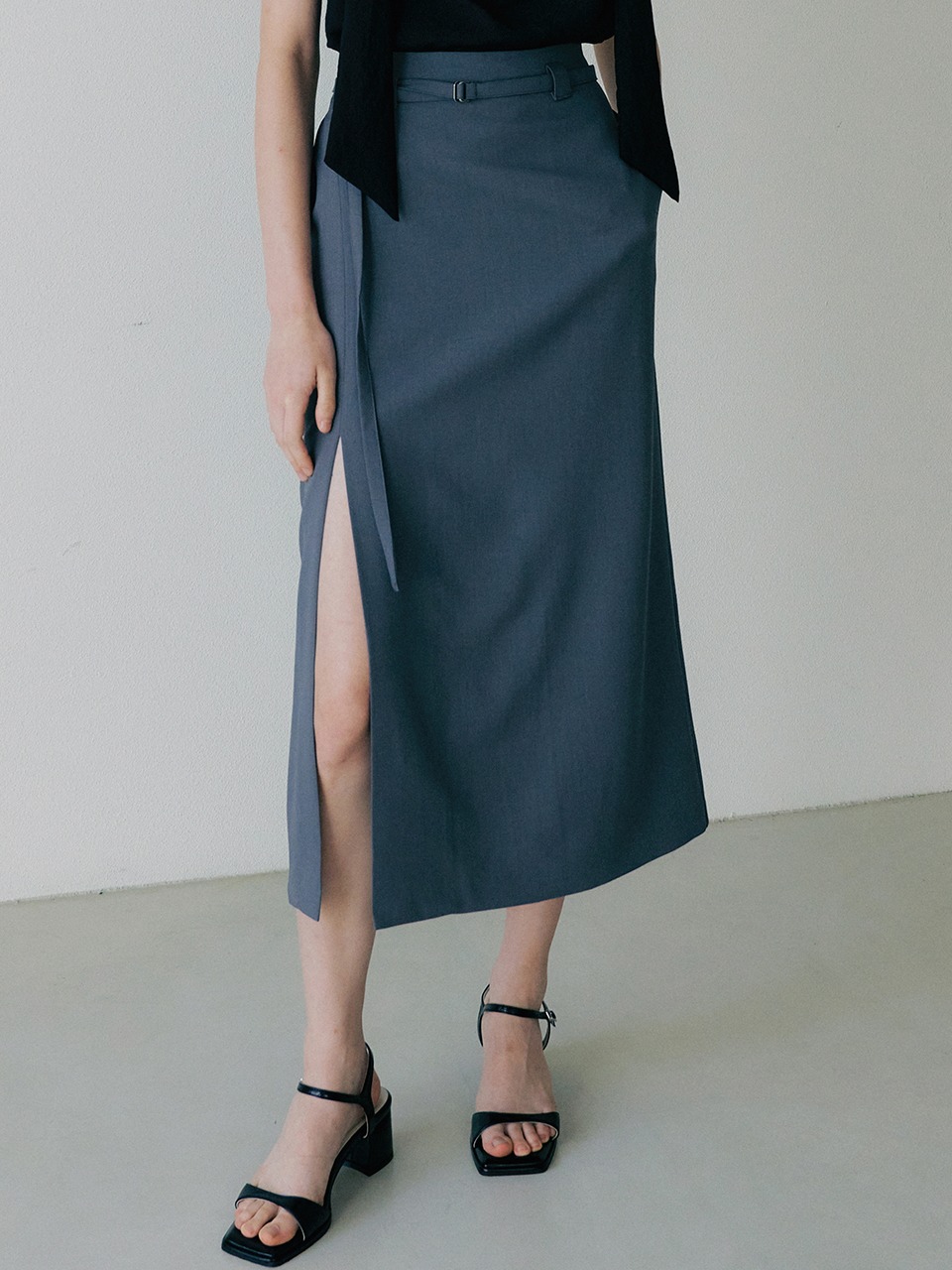 comos 870 low waist slit skirt (blue gray)