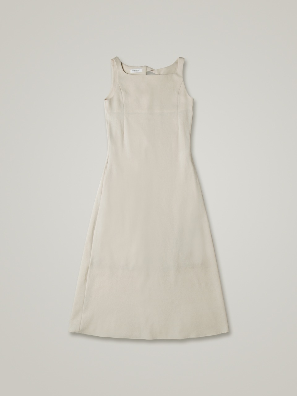comos 677 Sleeveless Back-Point Dress (beige)